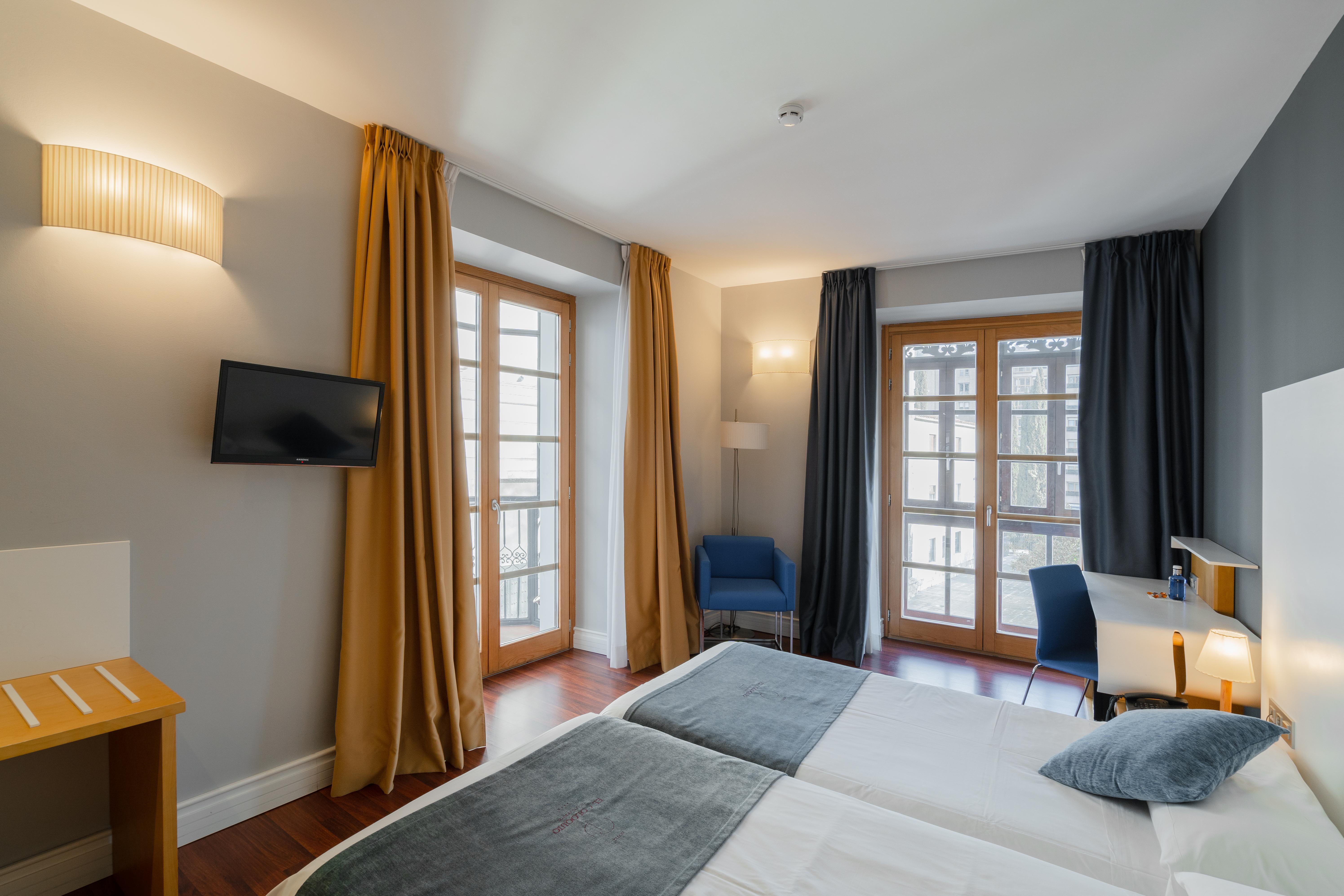 Zenit El Coloquio Hotel Valladolid Ngoại thất bức ảnh