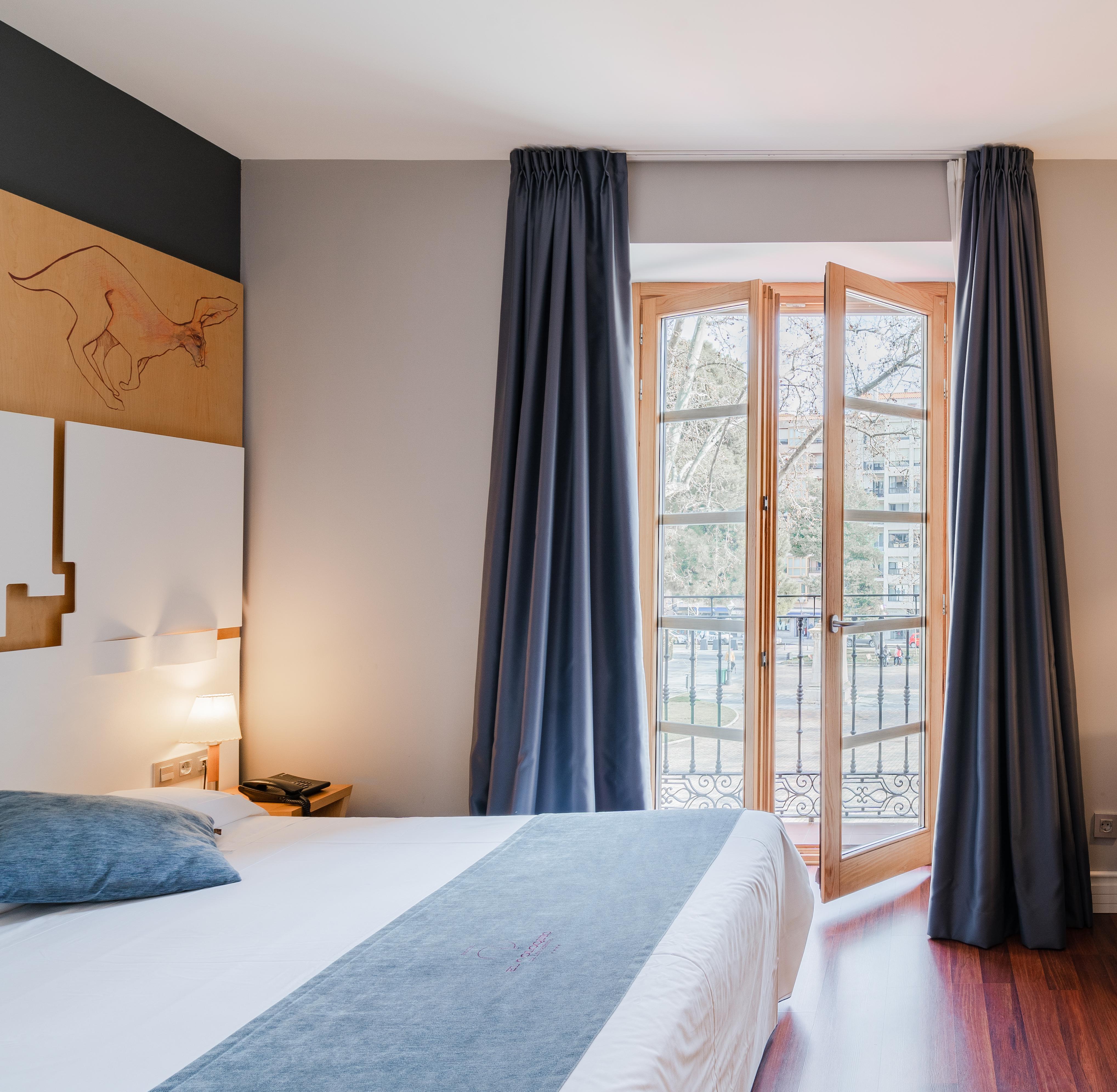 Zenit El Coloquio Hotel Valladolid Ngoại thất bức ảnh