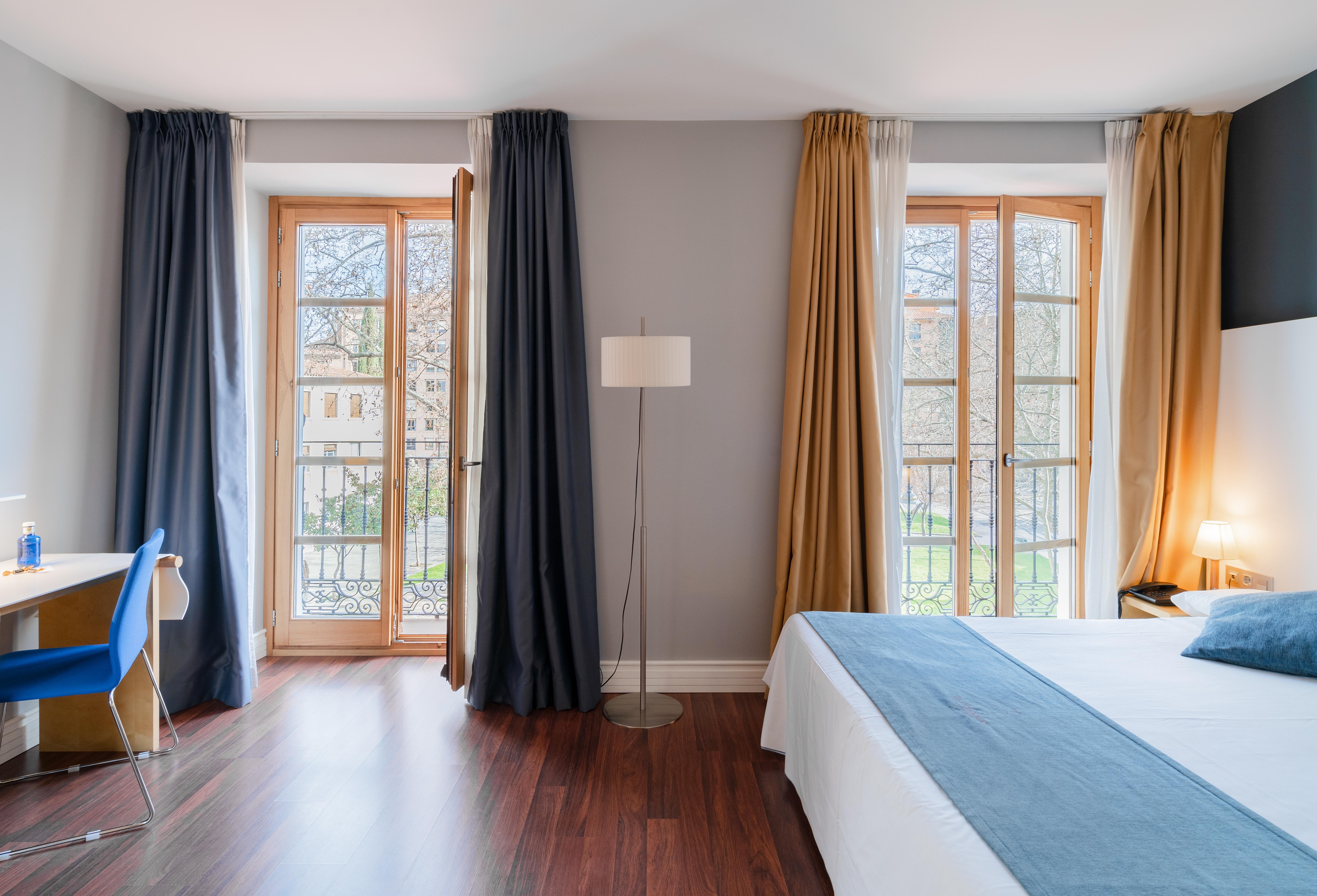 Zenit El Coloquio Hotel Valladolid Ngoại thất bức ảnh